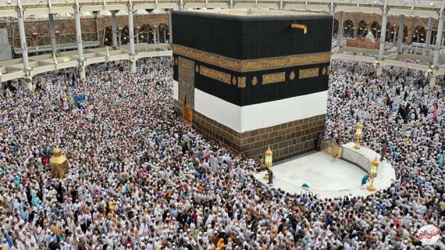 السعودية تعلن عن آلية التسجيل لأداء العمرة أو الصلاة في المسجد الحرام
