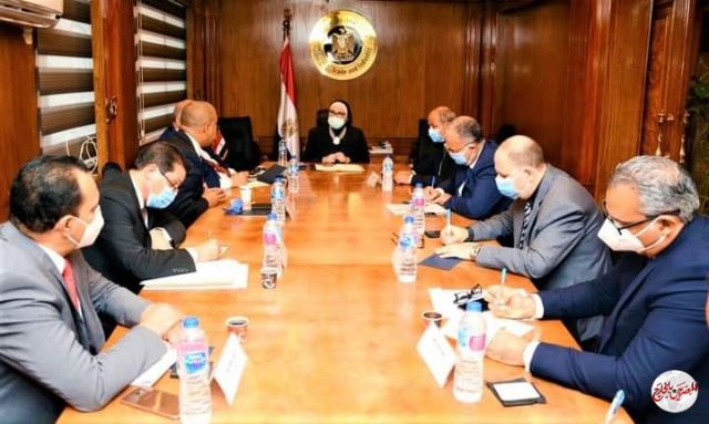 وزيرة التجارة والصناعة تبحث سبل الإرتقاء بصناعة ودباغة الجلود