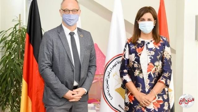 نبيلة مكرم تتفقد المركز المصري الألماني للوظائف والهجرة تمهيدا لافتتاحه