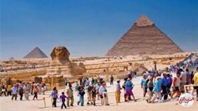 العنانى: السياحة المصرية آمنة تمامًا وحملات ترويجية لتشجيع السائحين لزيارة مصر