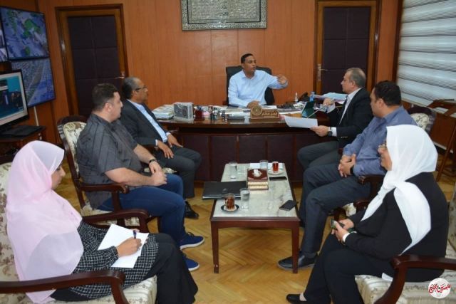 محافظ الدقهلية يلتقى لجنه مجلس الوزراء لبحث  المشروعات الاستثمارية