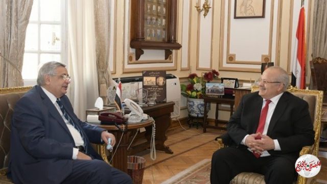 عوض تاج الدين والخشت يبحثان إجراءات الوقاية من موجة كورونا الثانية