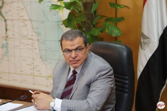 من بينهم 16 من ذوى القدرات.. تعيين 6451 شاباً.. وإستخراج 3902 ترخيص مزاولة مهنة رخصة حرفة بالشرقية..