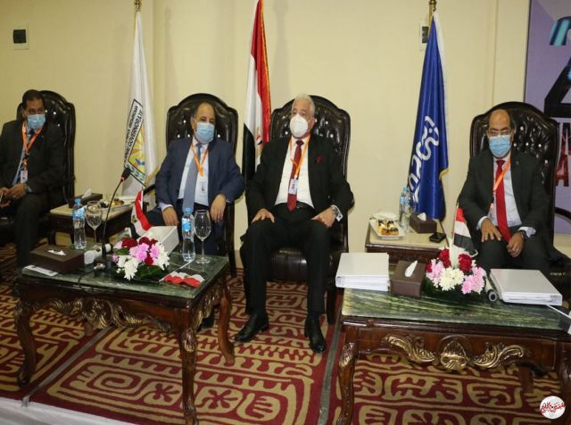 محافظ جنوب سيناء ووزير المالية يفتتحان الملتقى الثاني للمعرفة والتطبيق بشرم الشيخ