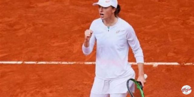 البولندية "إيغا سفياتك" تتوج بلقب بطولة فرنسا المفتوحة للتنس 2020