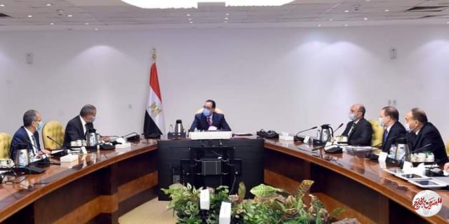 رئيس الوزراء يتابع جهود توفير الخدمات من خلال "منصة مصر الرقمية"