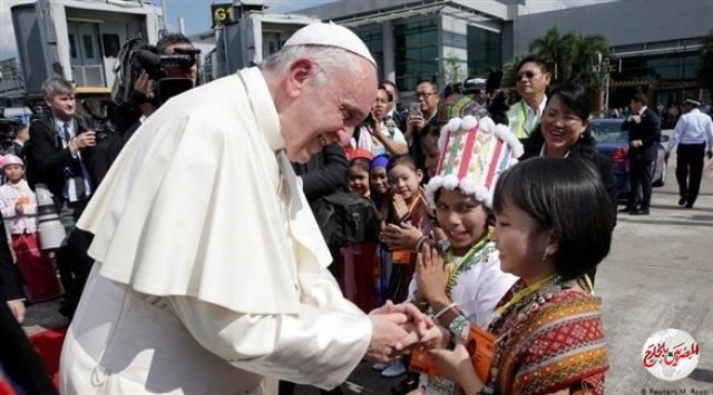 الفاتيكان يعلن تحويل مبنى إلى مركز لاستقبال المهاجرين في روما