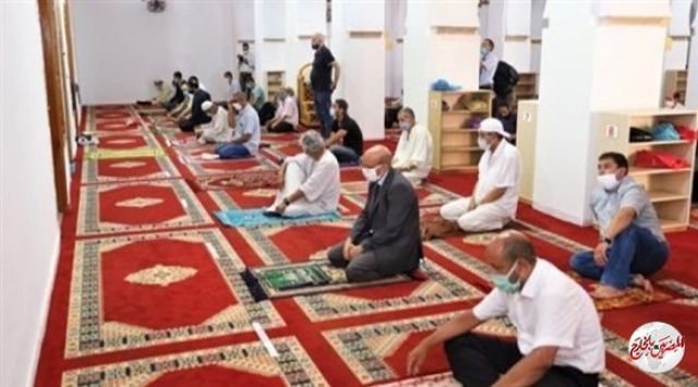 بالاحترازات الصحية.. المغرب تستأنف صلاة الجمعة في 10 آلاف مسجد