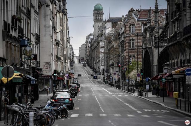 ماكرون يعلن حظر التجوال في باريس و8 مدن فرنسية أخرى