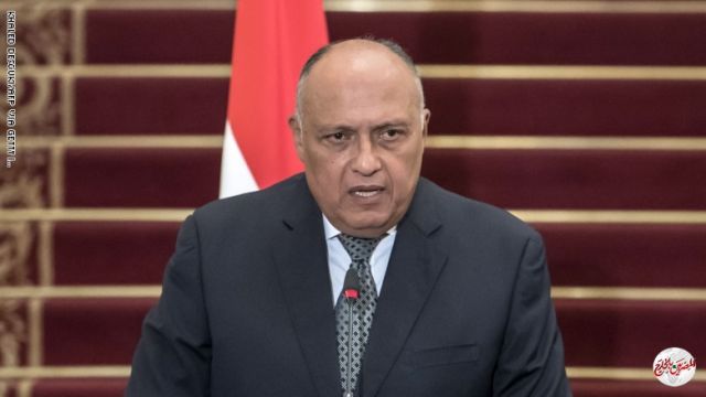 سامح شكري يتلقى اتصالاً هاتفياً من نظيره الهولندي لبحث سبل تطوير العلاقات الثنائية