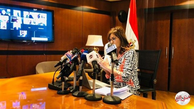 وزيرة الهجرة ترد على أسئلة المصريين بالخارج خلال مشاركتهم بانتخابات النواب