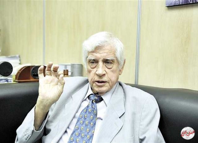 وفاة عميد المراسلين الأجانب فى مصر. "  فولكهارد فيندفور "