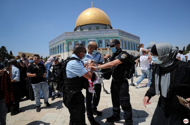 رئيس وزراء فلسطين ينتقد زيارة وفود عربية للمسجد الأقصى تحت حماية إسرائيلية