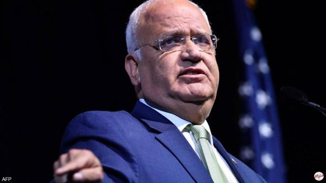 عائلة صائب عريقات ":  لا يزال في حال حرجة لكن مستقرة