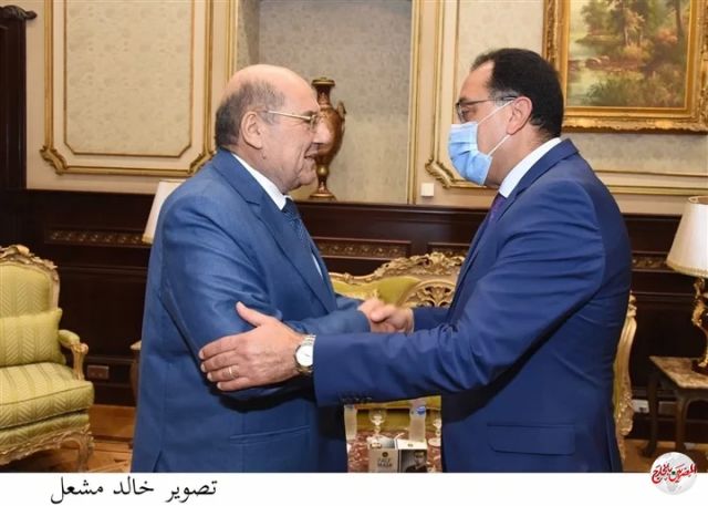 رئيس الشيوخ يؤكد لرئيس الوزراء أهمية التعاون مع الحكومة