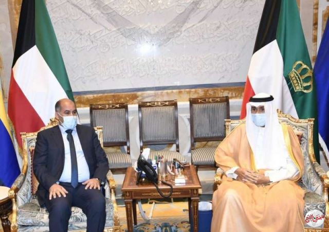 بالصورة..القنصلية المصرية بالكويت تعتذر عن استقبال المراجعين الخميس ..بسبب الانتخابات البرلمانية