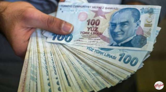 الليرة التركية تهوي إلى مستوى قياسي جديد وتقترب من مستوى 8 ليرة للدولار