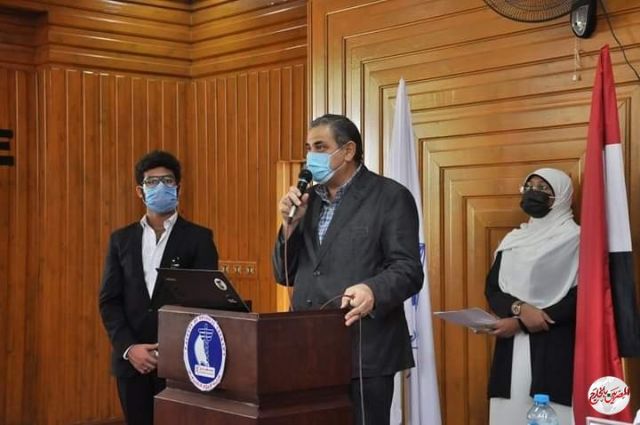 رئيس جامعة كفر الشيخ يشهد إحتفال الطلاب الجدد بكلية العلاج الطبيعي